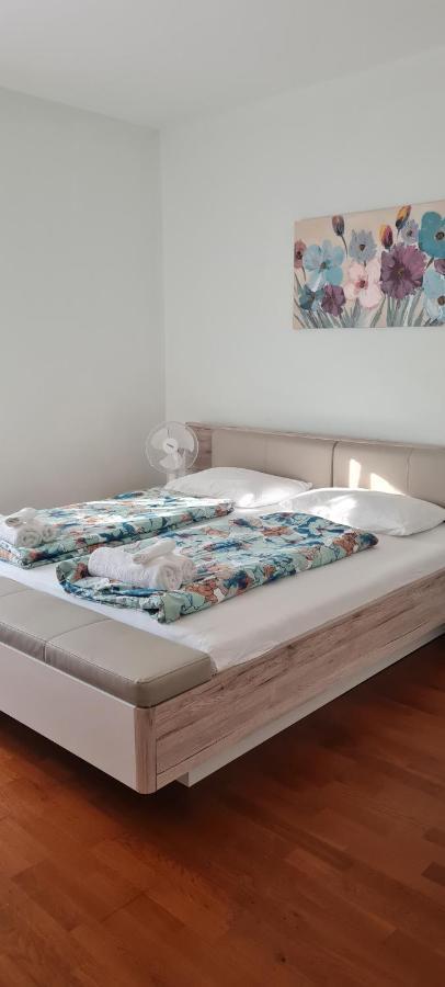 Ankin Dvor Villa Galovac  Luaran gambar