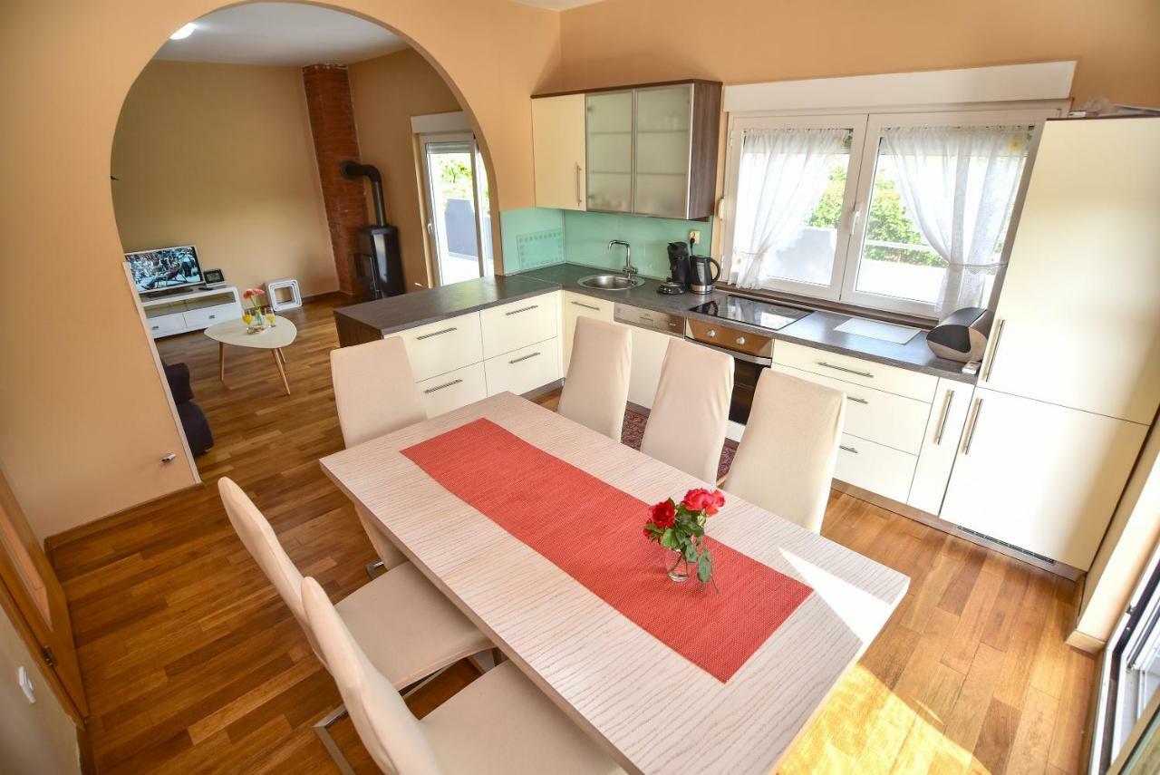 Ankin Dvor Villa Galovac  Luaran gambar